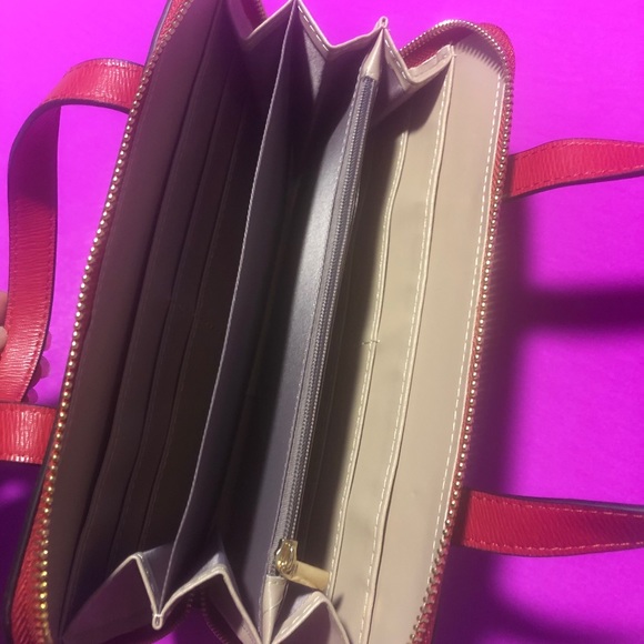 Cute Hand Purse - Picture 2 of 2